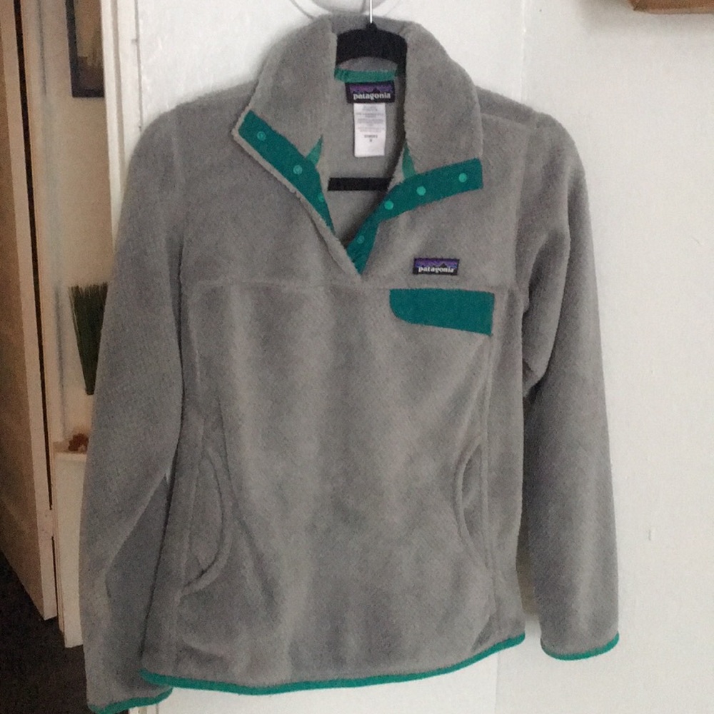 Patagonia Grey and Teal Synchilla Snap T Fleece